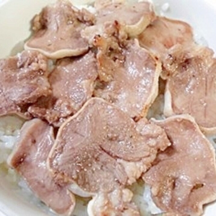 豚タン丼